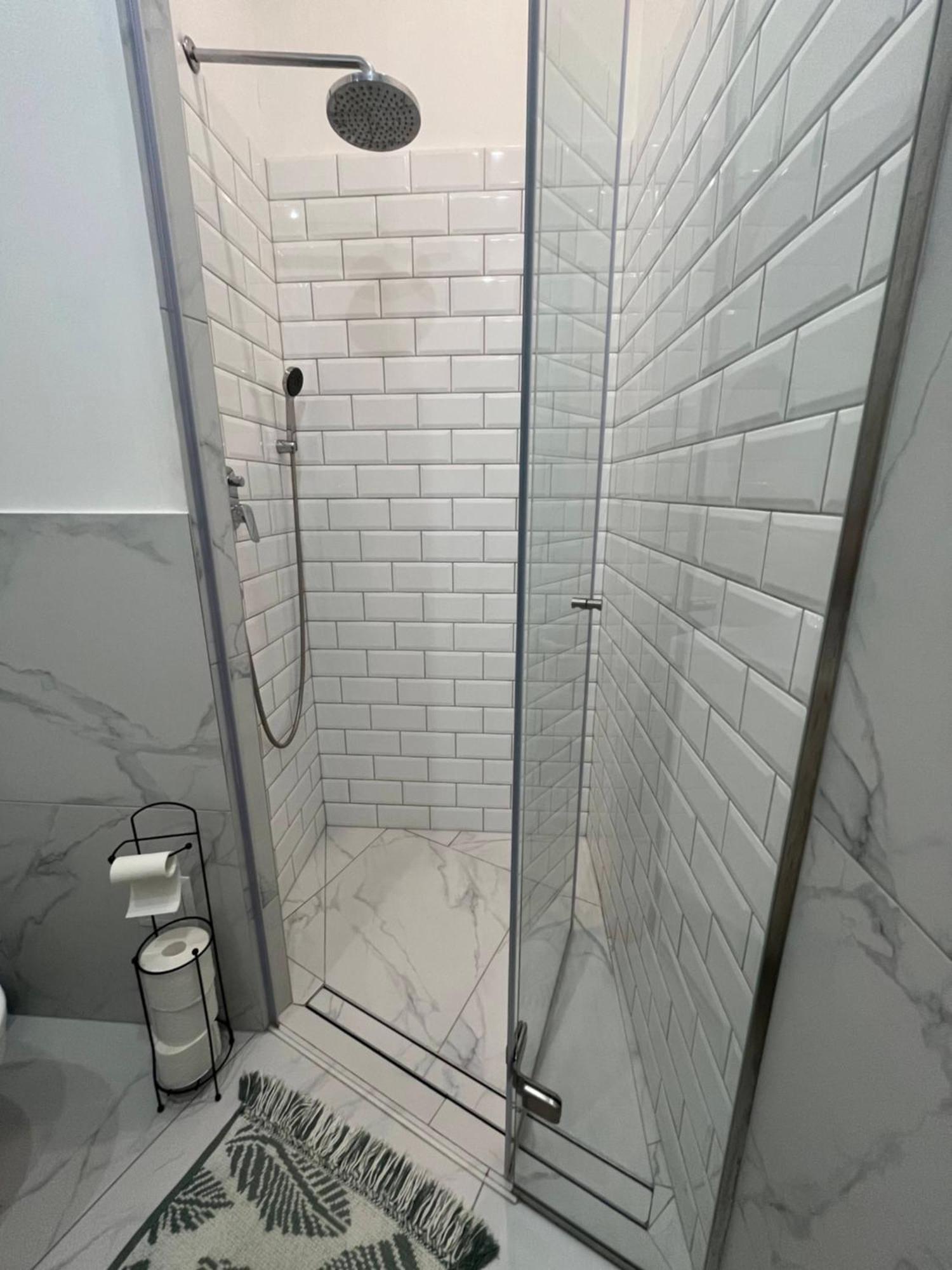 Larix Apartman ブダペスト エクステリア 写真